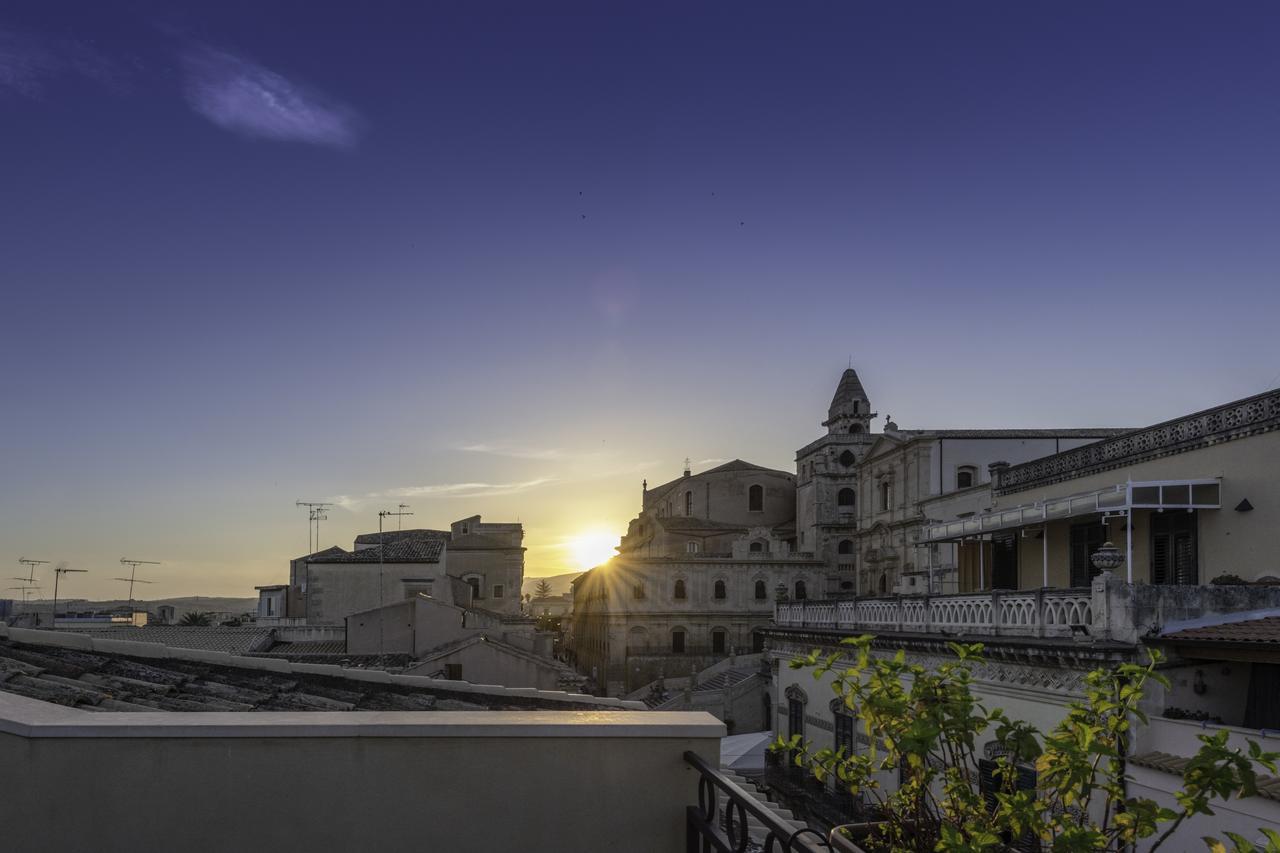 Hotel Porta Reale Noto Luaran gambar